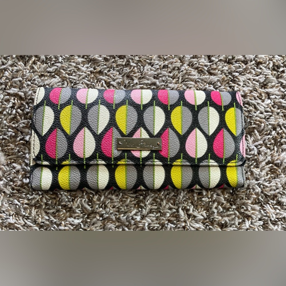 Vera Bradley Moon Drops Tri Fold Wallet Faux Leather Retro Leaves Magnetic